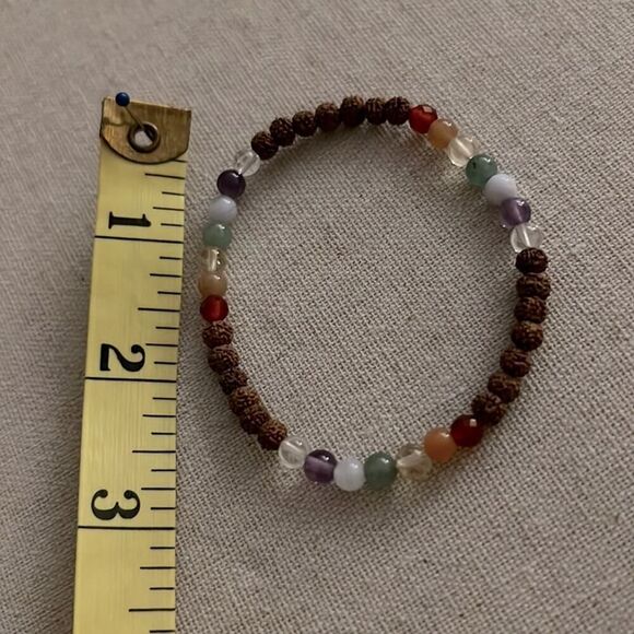 Vintage Stretch bracelet with brown rough beads and  7 bead shakra pattern NWOT - Picture 5 of 6
